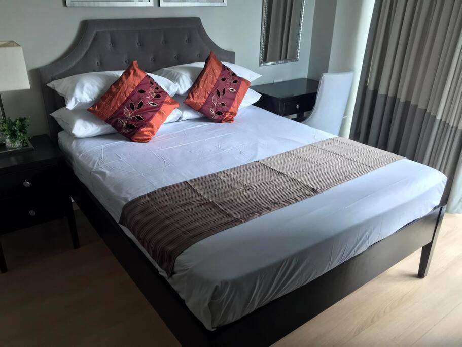 Spacious Bgc 2 Bedroom With A View Manilla Buitenkant foto